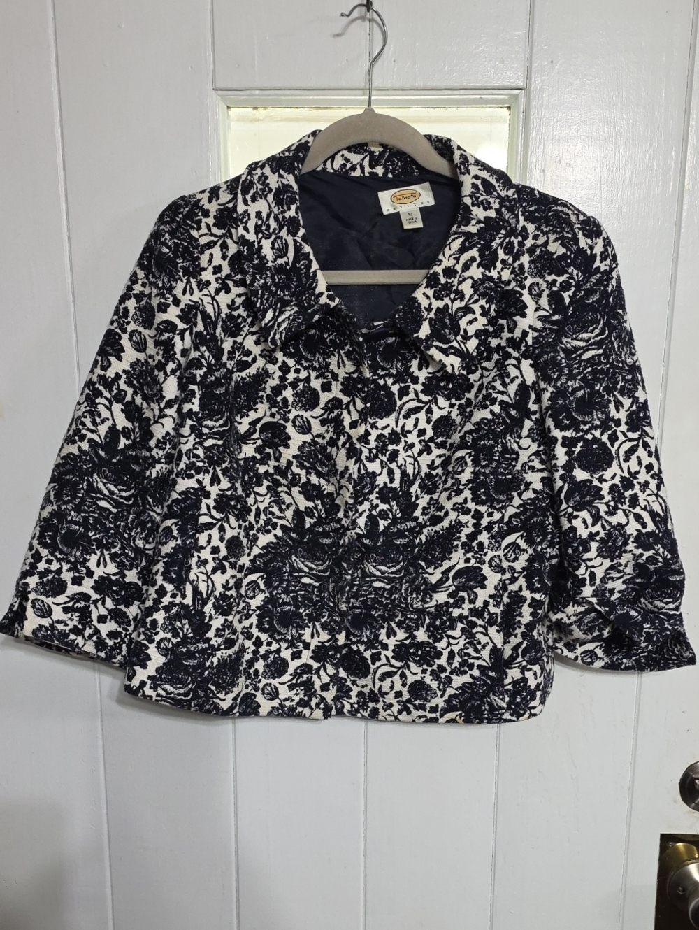 Talbots Petites Women's Blazer Black/White Floral Snaps Pockets Cotton Sz 10 EUC